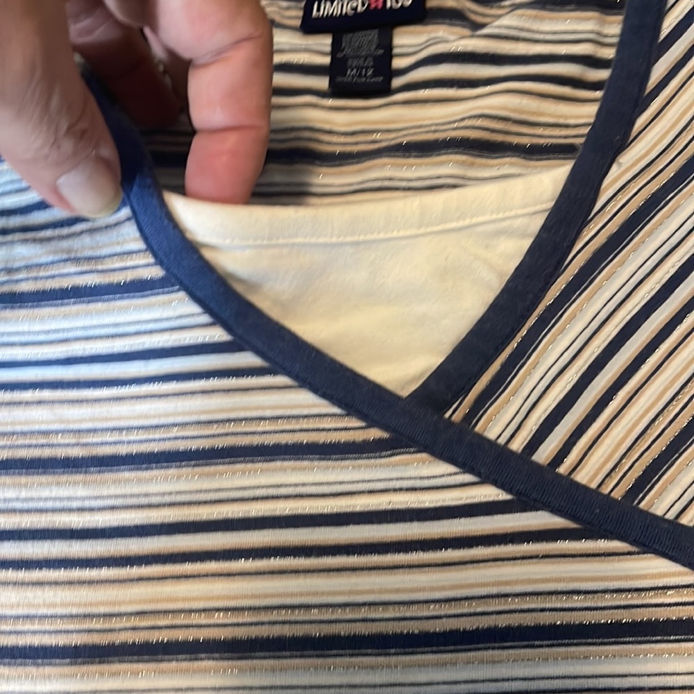 Used girls top size M by limited too - Picture 6 of 10